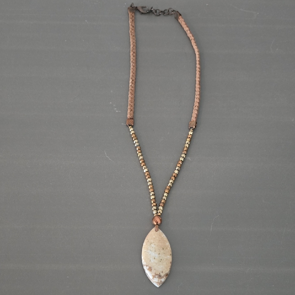 Elegant Brown and Gold Necklace